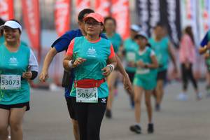 BIB: 53073, 50564
                            <button type="button" onclick="openModal(10479125)" class="btn btn-primary btn-sm float-right btn-popup" data-toggle="modal" data-target=".modal-high-quality">
                        <i class="fas fa-shopping-cart"></i> Add to Cart
                    </button>
                                            <button type="button" onclick="isThisMe(10479125, true)" class="btn btn-success btn-sm float-right btn-popup btn-isme hidden" data-toggle="tooltip" data-placement="bottom" title="นี่คือรูปของคุณใช่ไหม คลิกที่นี่เพื่อเอาเข้าอัลบั้ม">
                        <i class="fas fa-plus"></i> Add to album
                    </button>
                    <button type="button" onclick="isThisMe(10479125, false)" class="btn btn-warning btn-sm float-right btn-popup btn-isnotme hidden">
                        <i class="fas fa-ban"></i> Remove from album
                    </button>