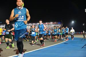 BIB: 40195, 40708, 46050
                            <button type="button" onclick="openModal(10576355)" class="btn btn-primary btn-sm float-right btn-popup" data-toggle="modal" data-target=".modal-high-quality">
                        <i class="fas fa-shopping-cart"></i> Add to Cart
                    </button>
                                            <button type="button" onclick="isThisMe(10576355, true)" class="btn btn-success btn-sm float-right btn-popup btn-isme hidden" data-toggle="tooltip" data-placement="bottom" title="นี่คือรูปของคุณใช่ไหม คลิกที่นี่เพื่อเอาเข้าอัลบั้ม">
                        <i class="fas fa-plus"></i> Add to album
                    </button>
                    <button type="button" onclick="isThisMe(10576355, false)" class="btn btn-warning btn-sm float-right btn-popup btn-isnotme hidden">
                        <i class="fas fa-ban"></i> Remove from album
                    </button>