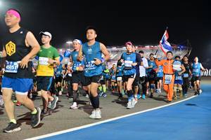 BIB: 4317, 4330, 4055
                            <button type="button" onclick="openModal(10576510)" class="btn btn-primary btn-sm float-right btn-popup" data-toggle="modal" data-target=".modal-high-quality">
                        <i class="fas fa-shopping-cart"></i> Add to Cart
                    </button>
                                            <button type="button" onclick="isThisMe(10576510, true)" class="btn btn-success btn-sm float-right btn-popup btn-isme hidden" data-toggle="tooltip" data-placement="bottom" title="นี่คือรูปของคุณใช่ไหม คลิกที่นี่เพื่อเอาเข้าอัลบั้ม">
                        <i class="fas fa-plus"></i> Add to album
                    </button>
                    <button type="button" onclick="isThisMe(10576510, false)" class="btn btn-warning btn-sm float-right btn-popup btn-isnotme hidden">
                        <i class="fas fa-ban"></i> Remove from album
                    </button>