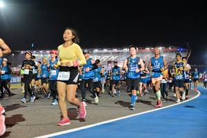 BIB: 40572, 43525
                            <button type="button" onclick="openModal(10576474)" class="btn btn-primary btn-sm float-right btn-popup" data-toggle="modal" data-target=".modal-high-quality">
                        <i class="fas fa-shopping-cart"></i> Add to Cart
                    </button>
                                            <button type="button" onclick="isThisMe(10576474, true)" class="btn btn-success btn-sm float-right btn-popup btn-isme hidden" data-toggle="tooltip" data-placement="bottom" title="นี่คือรูปของคุณใช่ไหม คลิกที่นี่เพื่อเอาเข้าอัลบั้ม">
                        <i class="fas fa-plus"></i> Add to album
                    </button>
                    <button type="button" onclick="isThisMe(10576474, false)" class="btn btn-warning btn-sm float-right btn-popup btn-isnotme hidden">
                        <i class="fas fa-ban"></i> Remove from album
                    </button>
