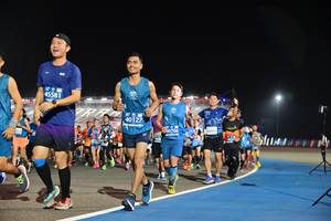 BIB: 45581, 40127, 0706
                            <button type="button" onclick="openModal(10576441)" class="btn btn-primary btn-sm float-right btn-popup" data-toggle="modal" data-target=".modal-high-quality">
                        <i class="fas fa-shopping-cart"></i> Add to Cart
                    </button>
                                            <button type="button" onclick="isThisMe(10576441, true)" class="btn btn-success btn-sm float-right btn-popup btn-isme hidden" data-toggle="tooltip" data-placement="bottom" title="นี่คือรูปของคุณใช่ไหม คลิกที่นี่เพื่อเอาเข้าอัลบั้ม">
                        <i class="fas fa-plus"></i> Add to album
                    </button>
                    <button type="button" onclick="isThisMe(10576441, false)" class="btn btn-warning btn-sm float-right btn-popup btn-isnotme hidden">
                        <i class="fas fa-ban"></i> Remove from album
                    </button>