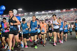 BIB: 1434, 4027, 400, 40637, 0101, 330
                            <button type="button" onclick="openModal(10575037)" class="btn btn-primary btn-sm float-right btn-popup" data-toggle="modal" data-target=".modal-high-quality">
                        <i class="fas fa-shopping-cart"></i> Add to Cart
                    </button>
                                            <button type="button" onclick="isThisMe(10575037, true)" class="btn btn-success btn-sm float-right btn-popup btn-isme hidden" data-toggle="tooltip" data-placement="bottom" title="นี่คือรูปของคุณใช่ไหม คลิกที่นี่เพื่อเอาเข้าอัลบั้ม">
                        <i class="fas fa-plus"></i> Add to album
                    </button>
                    <button type="button" onclick="isThisMe(10575037, false)" class="btn btn-warning btn-sm float-right btn-popup btn-isnotme hidden">
                        <i class="fas fa-ban"></i> Remove from album
                    </button>