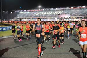 BIB: 21033, 23389
                            <button type="button" onclick="openModal(10592381)" class="btn btn-primary btn-sm float-right btn-popup" data-toggle="modal" data-target=".modal-high-quality">
                        <i class="fas fa-shopping-cart"></i> Add to Cart
                    </button>
                                            <button type="button" onclick="isThisMe(10592381, true)" class="btn btn-success btn-sm float-right btn-popup btn-isme hidden" data-toggle="tooltip" data-placement="bottom" title="นี่คือรูปของคุณใช่ไหม คลิกที่นี่เพื่อเอาเข้าอัลบั้ม">
                        <i class="fas fa-plus"></i> Add to album
                    </button>
                    <button type="button" onclick="isThisMe(10592381, false)" class="btn btn-warning btn-sm float-right btn-popup btn-isnotme hidden">
                        <i class="fas fa-ban"></i> Remove from album
                    </button>