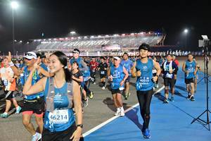 BIB: 45073, 40919, 46214
                            <button type="button" onclick="openModal(10577697)" class="btn btn-primary btn-sm float-right btn-popup" data-toggle="modal" data-target=".modal-high-quality">
                        <i class="fas fa-shopping-cart"></i> Add to Cart
                    </button>
                                            <button type="button" onclick="isThisMe(10577697, true)" class="btn btn-success btn-sm float-right btn-popup btn-isme hidden" data-toggle="tooltip" data-placement="bottom" title="นี่คือรูปของคุณใช่ไหม คลิกที่นี่เพื่อเอาเข้าอัลบั้ม">
                        <i class="fas fa-plus"></i> Add to album
                    </button>
                    <button type="button" onclick="isThisMe(10577697, false)" class="btn btn-warning btn-sm float-right btn-popup btn-isnotme hidden">
                        <i class="fas fa-ban"></i> Remove from album
                    </button>