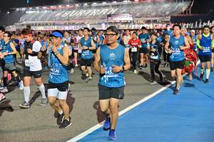 BIB: 42556, 1384, 43621, 14126, 145
                            <button type="button" onclick="openModal(10577691)" class="btn btn-primary btn-sm float-right btn-popup" data-toggle="modal" data-target=".modal-high-quality">
                        <i class="fas fa-shopping-cart"></i> Add to Cart
                    </button>
                                            <button type="button" onclick="isThisMe(10577691, true)" class="btn btn-success btn-sm float-right btn-popup btn-isme hidden" data-toggle="tooltip" data-placement="bottom" title="นี่คือรูปของคุณใช่ไหม คลิกที่นี่เพื่อเอาเข้าอัลบั้ม">
                        <i class="fas fa-plus"></i> Add to album
                    </button>
                    <button type="button" onclick="isThisMe(10577691, false)" class="btn btn-warning btn-sm float-right btn-popup btn-isnotme hidden">
                        <i class="fas fa-ban"></i> Remove from album
                    </button>