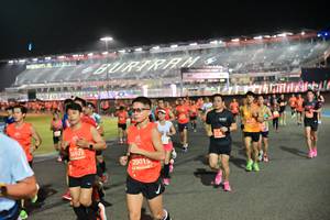 BIB: 12128, 26923, 20015
                            <button type="button" onclick="openModal(10587317)" class="btn btn-primary btn-sm float-right btn-popup" data-toggle="modal" data-target=".modal-high-quality">
                        <i class="fas fa-shopping-cart"></i> Add to Cart
                    </button>
                                            <button type="button" onclick="isThisMe(10587317, true)" class="btn btn-success btn-sm float-right btn-popup btn-isme hidden" data-toggle="tooltip" data-placement="bottom" title="นี่คือรูปของคุณใช่ไหม คลิกที่นี่เพื่อเอาเข้าอัลบั้ม">
                        <i class="fas fa-plus"></i> Add to album
                    </button>
                    <button type="button" onclick="isThisMe(10587317, false)" class="btn btn-warning btn-sm float-right btn-popup btn-isnotme hidden">
                        <i class="fas fa-ban"></i> Remove from album
                    </button>