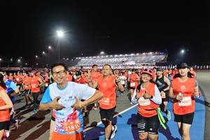 BIB: 2480, 25079, 9607, 21810, 
                            <button type="button" onclick="openModal(10603839)" class="btn btn-primary btn-sm float-right btn-popup" data-toggle="modal" data-target=".modal-high-quality">
                        <i class="fas fa-shopping-cart"></i> Add to Cart
                    </button>
                                            <button type="button" onclick="isThisMe(10603839, true)" class="btn btn-success btn-sm float-right btn-popup btn-isme hidden" data-toggle="tooltip" data-placement="bottom" title="นี่คือรูปของคุณใช่ไหม คลิกที่นี่เพื่อเอาเข้าอัลบั้ม">
                        <i class="fas fa-plus"></i> Add to album
                    </button>
                    <button type="button" onclick="isThisMe(10603839, false)" class="btn btn-warning btn-sm float-right btn-popup btn-isnotme hidden">
                        <i class="fas fa-ban"></i> Remove from album
                    </button>