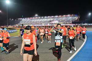 BIB: 286, 23942, 20233
                            <button type="button" onclick="openModal(10606030)" class="btn btn-primary btn-sm float-right btn-popup" data-toggle="modal" data-target=".modal-high-quality">
                        <i class="fas fa-shopping-cart"></i> Add to Cart
                    </button>
                                            <button type="button" onclick="isThisMe(10606030, true)" class="btn btn-success btn-sm float-right btn-popup btn-isme hidden" data-toggle="tooltip" data-placement="bottom" title="นี่คือรูปของคุณใช่ไหม คลิกที่นี่เพื่อเอาเข้าอัลบั้ม">
                        <i class="fas fa-plus"></i> Add to album
                    </button>
                    <button type="button" onclick="isThisMe(10606030, false)" class="btn btn-warning btn-sm float-right btn-popup btn-isnotme hidden">
                        <i class="fas fa-ban"></i> Remove from album
                    </button>