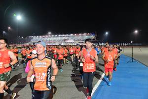 BIB: 27260, 20553
                            <button type="button" onclick="openModal(10594464)" class="btn btn-primary btn-sm float-right btn-popup" data-toggle="modal" data-target=".modal-high-quality">
                        <i class="fas fa-shopping-cart"></i> Add to Cart
                    </button>
                                            <button type="button" onclick="isThisMe(10594464, true)" class="btn btn-success btn-sm float-right btn-popup btn-isme hidden" data-toggle="tooltip" data-placement="bottom" title="นี่คือรูปของคุณใช่ไหม คลิกที่นี่เพื่อเอาเข้าอัลบั้ม">
                        <i class="fas fa-plus"></i> Add to album
                    </button>
                    <button type="button" onclick="isThisMe(10594464, false)" class="btn btn-warning btn-sm float-right btn-popup btn-isnotme hidden">
                        <i class="fas fa-ban"></i> Remove from album
                    </button>