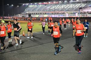 BIB: 2910, 28869, 23432
                            <button type="button" onclick="openModal(10607640)" class="btn btn-primary btn-sm float-right btn-popup" data-toggle="modal" data-target=".modal-high-quality">
                        <i class="fas fa-shopping-cart"></i> Add to Cart
                    </button>
                                            <button type="button" onclick="isThisMe(10607640, true)" class="btn btn-success btn-sm float-right btn-popup btn-isme hidden" data-toggle="tooltip" data-placement="bottom" title="นี่คือรูปของคุณใช่ไหม คลิกที่นี่เพื่อเอาเข้าอัลบั้ม">
                        <i class="fas fa-plus"></i> Add to album
                    </button>
                    <button type="button" onclick="isThisMe(10607640, false)" class="btn btn-warning btn-sm float-right btn-popup btn-isnotme hidden">
                        <i class="fas fa-ban"></i> Remove from album
                    </button>