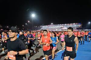 BIB: 2041, 81718, 21092
                            <button type="button" onclick="openModal(10599005)" class="btn btn-primary btn-sm float-right btn-popup" data-toggle="modal" data-target=".modal-high-quality">
                        <i class="fas fa-shopping-cart"></i> Add to Cart
                    </button>
                                            <button type="button" onclick="isThisMe(10599005, true)" class="btn btn-success btn-sm float-right btn-popup btn-isme hidden" data-toggle="tooltip" data-placement="bottom" title="นี่คือรูปของคุณใช่ไหม คลิกที่นี่เพื่อเอาเข้าอัลบั้ม">
                        <i class="fas fa-plus"></i> Add to album
                    </button>
                    <button type="button" onclick="isThisMe(10599005, false)" class="btn btn-warning btn-sm float-right btn-popup btn-isnotme hidden">
                        <i class="fas fa-ban"></i> Remove from album
                    </button>