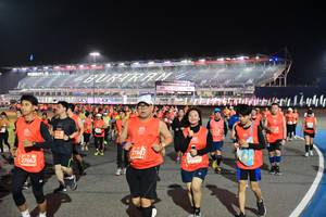 BIB: 27802, 27662
                            <button type="button" onclick="openModal(10605893)" class="btn btn-primary btn-sm float-right btn-popup" data-toggle="modal" data-target=".modal-high-quality">
                        <i class="fas fa-shopping-cart"></i> Add to Cart
                    </button>
                                            <button type="button" onclick="isThisMe(10605893, true)" class="btn btn-success btn-sm float-right btn-popup btn-isme hidden" data-toggle="tooltip" data-placement="bottom" title="นี่คือรูปของคุณใช่ไหม คลิกที่นี่เพื่อเอาเข้าอัลบั้ม">
                        <i class="fas fa-plus"></i> Add to album
                    </button>
                    <button type="button" onclick="isThisMe(10605893, false)" class="btn btn-warning btn-sm float-right btn-popup btn-isnotme hidden">
                        <i class="fas fa-ban"></i> Remove from album
                    </button>