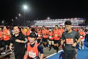 BIB: 26860, 21303, 28018
                            <button type="button" onclick="openModal(10602530)" class="btn btn-primary btn-sm float-right btn-popup" data-toggle="modal" data-target=".modal-high-quality">
                        <i class="fas fa-shopping-cart"></i> Add to Cart
                    </button>
                                            <button type="button" onclick="isThisMe(10602530, true)" class="btn btn-success btn-sm float-right btn-popup btn-isme hidden" data-toggle="tooltip" data-placement="bottom" title="นี่คือรูปของคุณใช่ไหม คลิกที่นี่เพื่อเอาเข้าอัลบั้ม">
                        <i class="fas fa-plus"></i> Add to album
                    </button>
                    <button type="button" onclick="isThisMe(10602530, false)" class="btn btn-warning btn-sm float-right btn-popup btn-isnotme hidden">
                        <i class="fas fa-ban"></i> Remove from album
                    </button>