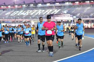 BIB: 104, 17500, 214610
                            <button type="button" onclick="openModal(10916266)" class="btn btn-primary btn-sm float-right btn-popup" data-toggle="modal" data-target=".modal-high-quality">
                        <i class="fas fa-shopping-cart"></i> Add to Cart
                    </button>
                                            <button type="button" onclick="isThisMe(10916266, true)" class="btn btn-success btn-sm float-right btn-popup btn-isme hidden" data-toggle="tooltip" data-placement="bottom" title="นี่คือรูปของคุณใช่ไหม คลิกที่นี่เพื่อเอาเข้าอัลบั้ม">
                        <i class="fas fa-plus"></i> Add to album
                    </button>
                    <button type="button" onclick="isThisMe(10916266, false)" class="btn btn-warning btn-sm float-right btn-popup btn-isnotme hidden">
                        <i class="fas fa-ban"></i> Remove from album
                    </button>