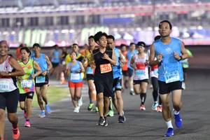 BIB: 26715, 381, 1400
                            <button type="button" onclick="openModal(10907367)" class="btn btn-primary btn-sm float-right btn-popup" data-toggle="modal" data-target=".modal-high-quality">
                        <i class="fas fa-shopping-cart"></i> Add to Cart
                    </button>
                                            <button type="button" onclick="isThisMe(10907367, true)" class="btn btn-success btn-sm float-right btn-popup btn-isme hidden" data-toggle="tooltip" data-placement="bottom" title="นี่คือรูปของคุณใช่ไหม คลิกที่นี่เพื่อเอาเข้าอัลบั้ม">
                        <i class="fas fa-plus"></i> Add to album
                    </button>
                    <button type="button" onclick="isThisMe(10907367, false)" class="btn btn-warning btn-sm float-right btn-popup btn-isnotme hidden">
                        <i class="fas fa-ban"></i> Remove from album
                    </button>