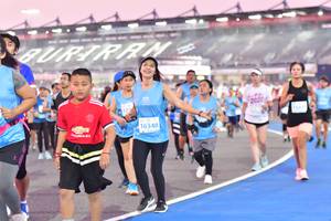 BIB: 2020, 13471, 16348
                            <button type="button" onclick="openModal(10931054)" class="btn btn-primary btn-sm float-right btn-popup" data-toggle="modal" data-target=".modal-high-quality">
                        <i class="fas fa-shopping-cart"></i> Add to Cart
                    </button>
                                            <button type="button" onclick="isThisMe(10931054, true)" class="btn btn-success btn-sm float-right btn-popup btn-isme hidden" data-toggle="tooltip" data-placement="bottom" title="นี่คือรูปของคุณใช่ไหม คลิกที่นี่เพื่อเอาเข้าอัลบั้ม">
                        <i class="fas fa-plus"></i> Add to album
                    </button>
                    <button type="button" onclick="isThisMe(10931054, false)" class="btn btn-warning btn-sm float-right btn-popup btn-isnotme hidden">
                        <i class="fas fa-ban"></i> Remove from album
                    </button>