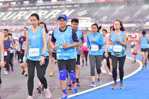 BIB: 142, 17924, 12592
                            <button type="button" onclick="openModal(10934740)" class="btn btn-primary btn-sm float-right btn-popup" data-toggle="modal" data-target=".modal-high-quality">
                        <i class="fas fa-shopping-cart"></i> Add to Cart
                    </button>
                                            <button type="button" onclick="isThisMe(10934740, true)" class="btn btn-success btn-sm float-right btn-popup btn-isme hidden" data-toggle="tooltip" data-placement="bottom" title="นี่คือรูปของคุณใช่ไหม คลิกที่นี่เพื่อเอาเข้าอัลบั้ม">
                        <i class="fas fa-plus"></i> Add to album
                    </button>
                    <button type="button" onclick="isThisMe(10934740, false)" class="btn btn-warning btn-sm float-right btn-popup btn-isnotme hidden">
                        <i class="fas fa-ban"></i> Remove from album
                    </button>