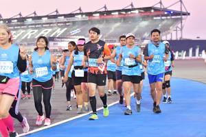 BIB: 7274, 1014, 1498, 13488, 17278, 
                            <button type="button" onclick="openModal(10932259)" class="btn btn-primary btn-sm float-right btn-popup" data-toggle="modal" data-target=".modal-high-quality">
                        <i class="fas fa-shopping-cart"></i> Add to Cart
                    </button>
                                            <button type="button" onclick="isThisMe(10932259, true)" class="btn btn-success btn-sm float-right btn-popup btn-isme hidden" data-toggle="tooltip" data-placement="bottom" title="นี่คือรูปของคุณใช่ไหม คลิกที่นี่เพื่อเอาเข้าอัลบั้ม">
                        <i class="fas fa-plus"></i> Add to album
                    </button>
                    <button type="button" onclick="isThisMe(10932259, false)" class="btn btn-warning btn-sm float-right btn-popup btn-isnotme hidden">
                        <i class="fas fa-ban"></i> Remove from album
                    </button>