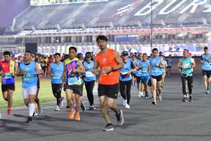 BIB: 14025, 607, 14591
                            <button type="button" onclick="openModal(10910398)" class="btn btn-primary btn-sm float-right btn-popup" data-toggle="modal" data-target=".modal-high-quality">
                        <i class="fas fa-shopping-cart"></i> Add to Cart
                    </button>
                                            <button type="button" onclick="isThisMe(10910398, true)" class="btn btn-success btn-sm float-right btn-popup btn-isme hidden" data-toggle="tooltip" data-placement="bottom" title="นี่คือรูปของคุณใช่ไหม คลิกที่นี่เพื่อเอาเข้าอัลบั้ม">
                        <i class="fas fa-plus"></i> Add to album
                    </button>
                    <button type="button" onclick="isThisMe(10910398, false)" class="btn btn-warning btn-sm float-right btn-popup btn-isnotme hidden">
                        <i class="fas fa-ban"></i> Remove from album
                    </button>