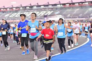 BIB: 17537, 16348, 14833
                            <button type="button" onclick="openModal(10931036)" class="btn btn-primary btn-sm float-right btn-popup" data-toggle="modal" data-target=".modal-high-quality">
                        <i class="fas fa-shopping-cart"></i> Add to Cart
                    </button>
                                            <button type="button" onclick="isThisMe(10931036, true)" class="btn btn-success btn-sm float-right btn-popup btn-isme hidden" data-toggle="tooltip" data-placement="bottom" title="นี่คือรูปของคุณใช่ไหม คลิกที่นี่เพื่อเอาเข้าอัลบั้ม">
                        <i class="fas fa-plus"></i> Add to album
                    </button>
                    <button type="button" onclick="isThisMe(10931036, false)" class="btn btn-warning btn-sm float-right btn-popup btn-isnotme hidden">
                        <i class="fas fa-ban"></i> Remove from album
                    </button>