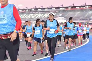BIB: 895, 1654, 16860
                            <button type="button" onclick="openModal(10931912)" class="btn btn-primary btn-sm float-right btn-popup" data-toggle="modal" data-target=".modal-high-quality">
                        <i class="fas fa-shopping-cart"></i> Add to Cart
                    </button>
                                            <button type="button" onclick="isThisMe(10931912, true)" class="btn btn-success btn-sm float-right btn-popup btn-isme hidden" data-toggle="tooltip" data-placement="bottom" title="นี่คือรูปของคุณใช่ไหม คลิกที่นี่เพื่อเอาเข้าอัลบั้ม">
                        <i class="fas fa-plus"></i> Add to album
                    </button>
                    <button type="button" onclick="isThisMe(10931912, false)" class="btn btn-warning btn-sm float-right btn-popup btn-isnotme hidden">
                        <i class="fas fa-ban"></i> Remove from album
                    </button>