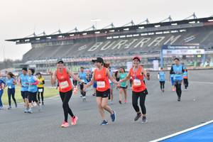 BIB: 23427, 25404
                            <button type="button" onclick="openModal(10939049)" class="btn btn-primary btn-sm float-right btn-popup" data-toggle="modal" data-target=".modal-high-quality">
                        <i class="fas fa-shopping-cart"></i> Add to Cart
                    </button>
                                            <button type="button" onclick="isThisMe(10939049, true)" class="btn btn-success btn-sm float-right btn-popup btn-isme hidden" data-toggle="tooltip" data-placement="bottom" title="นี่คือรูปของคุณใช่ไหม คลิกที่นี่เพื่อเอาเข้าอัลบั้ม">
                        <i class="fas fa-plus"></i> Add to album
                    </button>
                    <button type="button" onclick="isThisMe(10939049, false)" class="btn btn-warning btn-sm float-right btn-popup btn-isnotme hidden">
                        <i class="fas fa-ban"></i> Remove from album
                    </button>