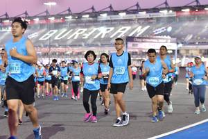BIB: 14812, 14251, 1432, 129, 10456
                            <button type="button" onclick="openModal(10924885)" class="btn btn-primary btn-sm float-right btn-popup" data-toggle="modal" data-target=".modal-high-quality">
                        <i class="fas fa-shopping-cart"></i> Add to Cart
                    </button>
                                            <button type="button" onclick="isThisMe(10924885, true)" class="btn btn-success btn-sm float-right btn-popup btn-isme hidden" data-toggle="tooltip" data-placement="bottom" title="นี่คือรูปของคุณใช่ไหม คลิกที่นี่เพื่อเอาเข้าอัลบั้ม">
                        <i class="fas fa-plus"></i> Add to album
                    </button>
                    <button type="button" onclick="isThisMe(10924885, false)" class="btn btn-warning btn-sm float-right btn-popup btn-isnotme hidden">
                        <i class="fas fa-ban"></i> Remove from album
                    </button>