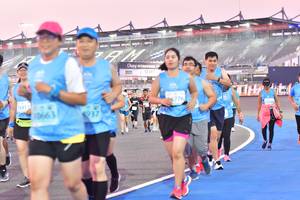 BIB: 4937, 10663
                            <button type="button" onclick="openModal(10932723)" class="btn btn-primary btn-sm float-right btn-popup" data-toggle="modal" data-target=".modal-high-quality">
                        <i class="fas fa-shopping-cart"></i> Add to Cart
                    </button>
                                            <button type="button" onclick="isThisMe(10932723, true)" class="btn btn-success btn-sm float-right btn-popup btn-isme hidden" data-toggle="tooltip" data-placement="bottom" title="นี่คือรูปของคุณใช่ไหม คลิกที่นี่เพื่อเอาเข้าอัลบั้ม">
                        <i class="fas fa-plus"></i> Add to album
                    </button>
                    <button type="button" onclick="isThisMe(10932723, false)" class="btn btn-warning btn-sm float-right btn-popup btn-isnotme hidden">
                        <i class="fas fa-ban"></i> Remove from album
                    </button>