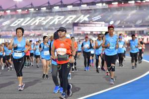 BIB: 128, 29186, 16634
                            <button type="button" onclick="openModal(10924101)" class="btn btn-primary btn-sm float-right btn-popup" data-toggle="modal" data-target=".modal-high-quality">
                        <i class="fas fa-shopping-cart"></i> Add to Cart
                    </button>
                                            <button type="button" onclick="isThisMe(10924101, true)" class="btn btn-success btn-sm float-right btn-popup btn-isme hidden" data-toggle="tooltip" data-placement="bottom" title="นี่คือรูปของคุณใช่ไหม คลิกที่นี่เพื่อเอาเข้าอัลบั้ม">
                        <i class="fas fa-plus"></i> Add to album
                    </button>
                    <button type="button" onclick="isThisMe(10924101, false)" class="btn btn-warning btn-sm float-right btn-popup btn-isnotme hidden">
                        <i class="fas fa-ban"></i> Remove from album
                    </button>