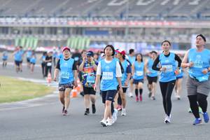 BIB: 1030, 163, 176, 83316, 1002
                            <button type="button" onclick="openModal(10939754)" class="btn btn-primary btn-sm float-right btn-popup" data-toggle="modal" data-target=".modal-high-quality">
                        <i class="fas fa-shopping-cart"></i> Add to Cart
                    </button>
                                            <button type="button" onclick="isThisMe(10939754, true)" class="btn btn-success btn-sm float-right btn-popup btn-isme hidden" data-toggle="tooltip" data-placement="bottom" title="นี่คือรูปของคุณใช่ไหม คลิกที่นี่เพื่อเอาเข้าอัลบั้ม">
                        <i class="fas fa-plus"></i> Add to album
                    </button>
                    <button type="button" onclick="isThisMe(10939754, false)" class="btn btn-warning btn-sm float-right btn-popup btn-isnotme hidden">
                        <i class="fas fa-ban"></i> Remove from album
                    </button>