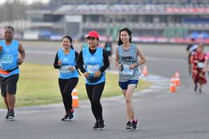 BIB: 15111, 8296, 17382, 1696
                            <button type="button" onclick="openModal(10941534)" class="btn btn-primary btn-sm float-right btn-popup" data-toggle="modal" data-target=".modal-high-quality">
                        <i class="fas fa-shopping-cart"></i> Add to Cart
                    </button>
                                            <button type="button" onclick="isThisMe(10941534, true)" class="btn btn-success btn-sm float-right btn-popup btn-isme hidden" data-toggle="tooltip" data-placement="bottom" title="นี่คือรูปของคุณใช่ไหม คลิกที่นี่เพื่อเอาเข้าอัลบั้ม">
                        <i class="fas fa-plus"></i> Add to album
                    </button>
                    <button type="button" onclick="isThisMe(10941534, false)" class="btn btn-warning btn-sm float-right btn-popup btn-isnotme hidden">
                        <i class="fas fa-ban"></i> Remove from album
                    </button>