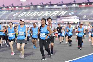 BIB: 12471, 12045, 16589
                            <button type="button" onclick="openModal(10926000)" class="btn btn-primary btn-sm float-right btn-popup" data-toggle="modal" data-target=".modal-high-quality">
                        <i class="fas fa-shopping-cart"></i> Add to Cart
                    </button>
                                            <button type="button" onclick="isThisMe(10926000, true)" class="btn btn-success btn-sm float-right btn-popup btn-isme hidden" data-toggle="tooltip" data-placement="bottom" title="นี่คือรูปของคุณใช่ไหม คลิกที่นี่เพื่อเอาเข้าอัลบั้ม">
                        <i class="fas fa-plus"></i> Add to album
                    </button>
                    <button type="button" onclick="isThisMe(10926000, false)" class="btn btn-warning btn-sm float-right btn-popup btn-isnotme hidden">
                        <i class="fas fa-ban"></i> Remove from album
                    </button>