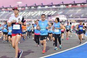 BIB: 1263, 10814, 13173
                            <button type="button" onclick="openModal(10926359)" class="btn btn-primary btn-sm float-right btn-popup" data-toggle="modal" data-target=".modal-high-quality">
                        <i class="fas fa-shopping-cart"></i> Add to Cart
                    </button>
                                            <button type="button" onclick="isThisMe(10926359, true)" class="btn btn-success btn-sm float-right btn-popup btn-isme hidden" data-toggle="tooltip" data-placement="bottom" title="นี่คือรูปของคุณใช่ไหม คลิกที่นี่เพื่อเอาเข้าอัลบั้ม">
                        <i class="fas fa-plus"></i> Add to album
                    </button>
                    <button type="button" onclick="isThisMe(10926359, false)" class="btn btn-warning btn-sm float-right btn-popup btn-isnotme hidden">
                        <i class="fas fa-ban"></i> Remove from album
                    </button>