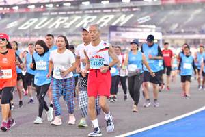 BIB: 14389, 16427, 29786
                            <button type="button" onclick="openModal(10933769)" class="btn btn-primary btn-sm float-right btn-popup" data-toggle="modal" data-target=".modal-high-quality">
                        <i class="fas fa-shopping-cart"></i> Add to Cart
                    </button>
                                            <button type="button" onclick="isThisMe(10933769, true)" class="btn btn-success btn-sm float-right btn-popup btn-isme hidden" data-toggle="tooltip" data-placement="bottom" title="นี่คือรูปของคุณใช่ไหม คลิกที่นี่เพื่อเอาเข้าอัลบั้ม">
                        <i class="fas fa-plus"></i> Add to album
                    </button>
                    <button type="button" onclick="isThisMe(10933769, false)" class="btn btn-warning btn-sm float-right btn-popup btn-isnotme hidden">
                        <i class="fas fa-ban"></i> Remove from album
                    </button>