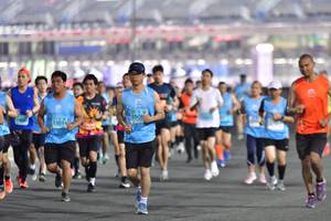 BIB: 1822, 1008, 15034
                            <button type="button" onclick="openModal(10909791)" class="btn btn-primary btn-sm float-right btn-popup" data-toggle="modal" data-target=".modal-high-quality">
                        <i class="fas fa-shopping-cart"></i> Add to Cart
                    </button>
                                            <button type="button" onclick="isThisMe(10909791, true)" class="btn btn-success btn-sm float-right btn-popup btn-isme hidden" data-toggle="tooltip" data-placement="bottom" title="นี่คือรูปของคุณใช่ไหม คลิกที่นี่เพื่อเอาเข้าอัลบั้ม">
                        <i class="fas fa-plus"></i> Add to album
                    </button>
                    <button type="button" onclick="isThisMe(10909791, false)" class="btn btn-warning btn-sm float-right btn-popup btn-isnotme hidden">
                        <i class="fas fa-ban"></i> Remove from album
                    </button>