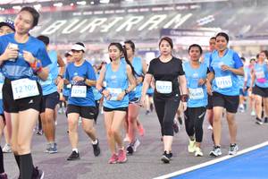 BIB: 209, 17155, 16777, 12754, 308, 16400
                            <button type="button" onclick="openModal(10934157)" class="btn btn-primary btn-sm float-right btn-popup" data-toggle="modal" data-target=".modal-high-quality">
                        <i class="fas fa-shopping-cart"></i> Add to Cart
                    </button>
                                            <button type="button" onclick="isThisMe(10934157, true)" class="btn btn-success btn-sm float-right btn-popup btn-isme hidden" data-toggle="tooltip" data-placement="bottom" title="นี่คือรูปของคุณใช่ไหม คลิกที่นี่เพื่อเอาเข้าอัลบั้ม">
                        <i class="fas fa-plus"></i> Add to album
                    </button>
                    <button type="button" onclick="isThisMe(10934157, false)" class="btn btn-warning btn-sm float-right btn-popup btn-isnotme hidden">
                        <i class="fas fa-ban"></i> Remove from album
                    </button>
