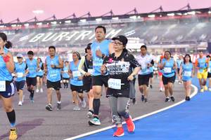 BIB: 10954, 1767, 17916
                            <button type="button" onclick="openModal(10929272)" class="btn btn-primary btn-sm float-right btn-popup" data-toggle="modal" data-target=".modal-high-quality">
                        <i class="fas fa-shopping-cart"></i> Add to Cart
                    </button>
                                            <button type="button" onclick="isThisMe(10929272, true)" class="btn btn-success btn-sm float-right btn-popup btn-isme hidden" data-toggle="tooltip" data-placement="bottom" title="นี่คือรูปของคุณใช่ไหม คลิกที่นี่เพื่อเอาเข้าอัลบั้ม">
                        <i class="fas fa-plus"></i> Add to album
                    </button>
                    <button type="button" onclick="isThisMe(10929272, false)" class="btn btn-warning btn-sm float-right btn-popup btn-isnotme hidden">
                        <i class="fas fa-ban"></i> Remove from album
                    </button>