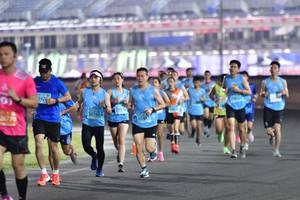 BIB: 142, 10190, 26770
                            <button type="button" onclick="openModal(10908152)" class="btn btn-primary btn-sm float-right btn-popup" data-toggle="modal" data-target=".modal-high-quality">
                        <i class="fas fa-shopping-cart"></i> Add to Cart
                    </button>
                                            <button type="button" onclick="isThisMe(10908152, true)" class="btn btn-success btn-sm float-right btn-popup btn-isme hidden" data-toggle="tooltip" data-placement="bottom" title="นี่คือรูปของคุณใช่ไหม คลิกที่นี่เพื่อเอาเข้าอัลบั้ม">
                        <i class="fas fa-plus"></i> Add to album
                    </button>
                    <button type="button" onclick="isThisMe(10908152, false)" class="btn btn-warning btn-sm float-right btn-popup btn-isnotme hidden">
                        <i class="fas fa-ban"></i> Remove from album
                    </button>