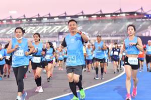BIB: 17713, 15161, 12110, 16163
                            <button type="button" onclick="openModal(10931788)" class="btn btn-primary btn-sm float-right btn-popup" data-toggle="modal" data-target=".modal-high-quality">
                        <i class="fas fa-shopping-cart"></i> Add to Cart
                    </button>
                                            <button type="button" onclick="isThisMe(10931788, true)" class="btn btn-success btn-sm float-right btn-popup btn-isme hidden" data-toggle="tooltip" data-placement="bottom" title="นี่คือรูปของคุณใช่ไหม คลิกที่นี่เพื่อเอาเข้าอัลบั้ม">
                        <i class="fas fa-plus"></i> Add to album
                    </button>
                    <button type="button" onclick="isThisMe(10931788, false)" class="btn btn-warning btn-sm float-right btn-popup btn-isnotme hidden">
                        <i class="fas fa-ban"></i> Remove from album
                    </button>