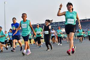 BIB: 53058, 53024, 52518
                            <button type="button" onclick="openModal(10548021)" class="btn btn-primary btn-sm float-right btn-popup" data-toggle="modal" data-target=".modal-high-quality">
                        <i class="fas fa-shopping-cart"></i> Add to Cart
                    </button>
                                            <button type="button" onclick="isThisMe(10548021, true)" class="btn btn-success btn-sm float-right btn-popup btn-isme hidden" data-toggle="tooltip" data-placement="bottom" title="นี่คือรูปของคุณใช่ไหม คลิกที่นี่เพื่อเอาเข้าอัลบั้ม">
                        <i class="fas fa-plus"></i> Add to album
                    </button>
                    <button type="button" onclick="isThisMe(10548021, false)" class="btn btn-warning btn-sm float-right btn-popup btn-isnotme hidden">
                        <i class="fas fa-ban"></i> Remove from album
                    </button>