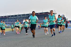 BIB: 51945, 5025, 879, 062
                            <button type="button" onclick="openModal(10550666)" class="btn btn-primary btn-sm float-right btn-popup" data-toggle="modal" data-target=".modal-high-quality">
                        <i class="fas fa-shopping-cart"></i> Add to Cart
                    </button>
                                            <button type="button" onclick="isThisMe(10550666, true)" class="btn btn-success btn-sm float-right btn-popup btn-isme hidden" data-toggle="tooltip" data-placement="bottom" title="นี่คือรูปของคุณใช่ไหม คลิกที่นี่เพื่อเอาเข้าอัลบั้ม">
                        <i class="fas fa-plus"></i> Add to album
                    </button>
                    <button type="button" onclick="isThisMe(10550666, false)" class="btn btn-warning btn-sm float-right btn-popup btn-isnotme hidden">
                        <i class="fas fa-ban"></i> Remove from album
                    </button>