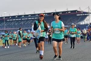 BIB: 1083
                            <button type="button" onclick="openModal(10561151)" class="btn btn-primary btn-sm float-right btn-popup" data-toggle="modal" data-target=".modal-high-quality">
                        <i class="fas fa-shopping-cart"></i> Add to Cart
                    </button>
                                            <button type="button" onclick="isThisMe(10561151, true)" class="btn btn-success btn-sm float-right btn-popup btn-isme hidden" data-toggle="tooltip" data-placement="bottom" title="นี่คือรูปของคุณใช่ไหม คลิกที่นี่เพื่อเอาเข้าอัลบั้ม">
                        <i class="fas fa-plus"></i> Add to album
                    </button>
                    <button type="button" onclick="isThisMe(10561151, false)" class="btn btn-warning btn-sm float-right btn-popup btn-isnotme hidden">
                        <i class="fas fa-ban"></i> Remove from album
                    </button>