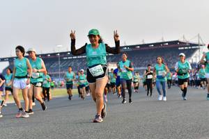 BIB: 2625
                            <button type="button" onclick="openModal(10547729)" class="btn btn-primary btn-sm float-right btn-popup" data-toggle="modal" data-target=".modal-high-quality">
                        <i class="fas fa-shopping-cart"></i> Add to Cart
                    </button>
                                            <button type="button" onclick="isThisMe(10547729, true)" class="btn btn-success btn-sm float-right btn-popup btn-isme hidden" data-toggle="tooltip" data-placement="bottom" title="นี่คือรูปของคุณใช่ไหม คลิกที่นี่เพื่อเอาเข้าอัลบั้ม">
                        <i class="fas fa-plus"></i> Add to album
                    </button>
                    <button type="button" onclick="isThisMe(10547729, false)" class="btn btn-warning btn-sm float-right btn-popup btn-isnotme hidden">
                        <i class="fas fa-ban"></i> Remove from album
                    </button>