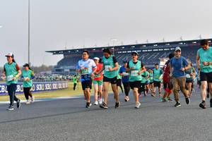 BIB: 2811
                            <button type="button" onclick="openModal(10558195)" class="btn btn-primary btn-sm float-right btn-popup" data-toggle="modal" data-target=".modal-high-quality">
                        <i class="fas fa-shopping-cart"></i> Add to Cart
                    </button>
                                            <button type="button" onclick="isThisMe(10558195, true)" class="btn btn-success btn-sm float-right btn-popup btn-isme hidden" data-toggle="tooltip" data-placement="bottom" title="นี่คือรูปของคุณใช่ไหม คลิกที่นี่เพื่อเอาเข้าอัลบั้ม">
                        <i class="fas fa-plus"></i> Add to album
                    </button>
                    <button type="button" onclick="isThisMe(10558195, false)" class="btn btn-warning btn-sm float-right btn-popup btn-isnotme hidden">
                        <i class="fas fa-ban"></i> Remove from album
                    </button>