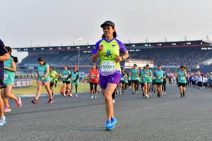 BIB: 50583
                            <button type="button" onclick="openModal(10552834)" class="btn btn-primary btn-sm float-right btn-popup" data-toggle="modal" data-target=".modal-high-quality">
                        <i class="fas fa-shopping-cart"></i> Add to Cart
                    </button>
                                            <button type="button" onclick="isThisMe(10552834, true)" class="btn btn-success btn-sm float-right btn-popup btn-isme hidden" data-toggle="tooltip" data-placement="bottom" title="นี่คือรูปของคุณใช่ไหม คลิกที่นี่เพื่อเอาเข้าอัลบั้ม">
                        <i class="fas fa-plus"></i> Add to album
                    </button>
                    <button type="button" onclick="isThisMe(10552834, false)" class="btn btn-warning btn-sm float-right btn-popup btn-isnotme hidden">
                        <i class="fas fa-ban"></i> Remove from album
                    </button>