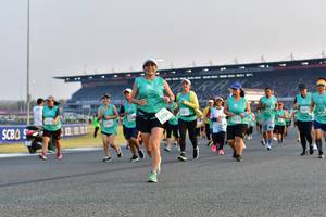 BIB: 5106
                            <button type="button" onclick="openModal(10554354)" class="btn btn-primary btn-sm float-right btn-popup" data-toggle="modal" data-target=".modal-high-quality">
                        <i class="fas fa-shopping-cart"></i> Add to Cart
                    </button>
                                            <button type="button" onclick="isThisMe(10554354, true)" class="btn btn-success btn-sm float-right btn-popup btn-isme hidden" data-toggle="tooltip" data-placement="bottom" title="นี่คือรูปของคุณใช่ไหม คลิกที่นี่เพื่อเอาเข้าอัลบั้ม">
                        <i class="fas fa-plus"></i> Add to album
                    </button>
                    <button type="button" onclick="isThisMe(10554354, false)" class="btn btn-warning btn-sm float-right btn-popup btn-isnotme hidden">
                        <i class="fas fa-ban"></i> Remove from album
                    </button>