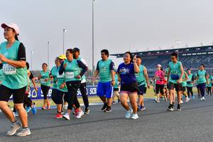 BIB: 53226, 53197
                            <button type="button" onclick="openModal(10560965)" class="btn btn-primary btn-sm float-right btn-popup" data-toggle="modal" data-target=".modal-high-quality">
                        <i class="fas fa-shopping-cart"></i> Add to Cart
                    </button>
                                            <button type="button" onclick="isThisMe(10560965, true)" class="btn btn-success btn-sm float-right btn-popup btn-isme hidden" data-toggle="tooltip" data-placement="bottom" title="นี่คือรูปของคุณใช่ไหม คลิกที่นี่เพื่อเอาเข้าอัลบั้ม">
                        <i class="fas fa-plus"></i> Add to album
                    </button>
                    <button type="button" onclick="isThisMe(10560965, false)" class="btn btn-warning btn-sm float-right btn-popup btn-isnotme hidden">
                        <i class="fas fa-ban"></i> Remove from album
                    </button>