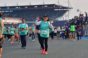 BIB: 52676
                            <button type="button" onclick="openModal(10561492)" class="btn btn-primary btn-sm float-right btn-popup" data-toggle="modal" data-target=".modal-high-quality">
                        <i class="fas fa-shopping-cart"></i> Add to Cart
                    </button>
                                            <button type="button" onclick="isThisMe(10561492, true)" class="btn btn-success btn-sm float-right btn-popup btn-isme hidden" data-toggle="tooltip" data-placement="bottom" title="นี่คือรูปของคุณใช่ไหม คลิกที่นี่เพื่อเอาเข้าอัลบั้ม">
                        <i class="fas fa-plus"></i> Add to album
                    </button>
                    <button type="button" onclick="isThisMe(10561492, false)" class="btn btn-warning btn-sm float-right btn-popup btn-isnotme hidden">
                        <i class="fas fa-ban"></i> Remove from album
                    </button>