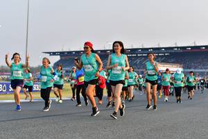 BIB: 83382, 83367, 526
                            <button type="button" onclick="openModal(10559552)" class="btn btn-primary btn-sm float-right btn-popup" data-toggle="modal" data-target=".modal-high-quality">
                        <i class="fas fa-shopping-cart"></i> Add to Cart
                    </button>
                                            <button type="button" onclick="isThisMe(10559552, true)" class="btn btn-success btn-sm float-right btn-popup btn-isme hidden" data-toggle="tooltip" data-placement="bottom" title="นี่คือรูปของคุณใช่ไหม คลิกที่นี่เพื่อเอาเข้าอัลบั้ม">
                        <i class="fas fa-plus"></i> Add to album
                    </button>
                    <button type="button" onclick="isThisMe(10559552, false)" class="btn btn-warning btn-sm float-right btn-popup btn-isnotme hidden">
                        <i class="fas fa-ban"></i> Remove from album
                    </button>