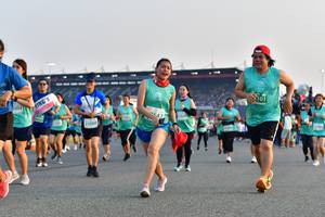 BIB: 484, 101
                            <button type="button" onclick="openModal(10551823)" class="btn btn-primary btn-sm float-right btn-popup" data-toggle="modal" data-target=".modal-high-quality">
                        <i class="fas fa-shopping-cart"></i> Add to Cart
                    </button>
                                            <button type="button" onclick="isThisMe(10551823, true)" class="btn btn-success btn-sm float-right btn-popup btn-isme hidden" data-toggle="tooltip" data-placement="bottom" title="นี่คือรูปของคุณใช่ไหม คลิกที่นี่เพื่อเอาเข้าอัลบั้ม">
                        <i class="fas fa-plus"></i> Add to album
                    </button>
                    <button type="button" onclick="isThisMe(10551823, false)" class="btn btn-warning btn-sm float-right btn-popup btn-isnotme hidden">
                        <i class="fas fa-ban"></i> Remove from album
                    </button>